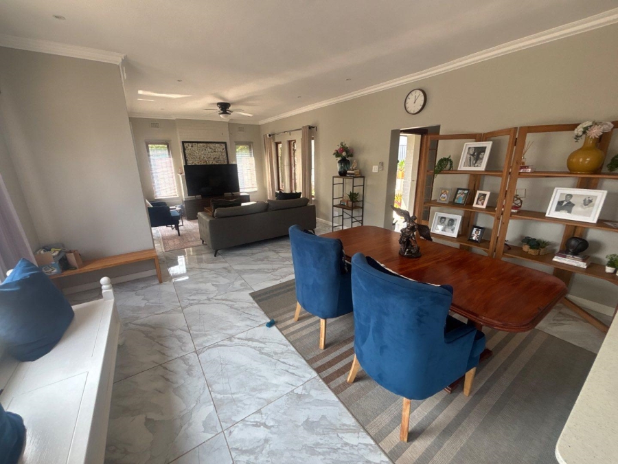To Let 3 Bedroom Property for Rent in Kloof KwaZulu-Natal