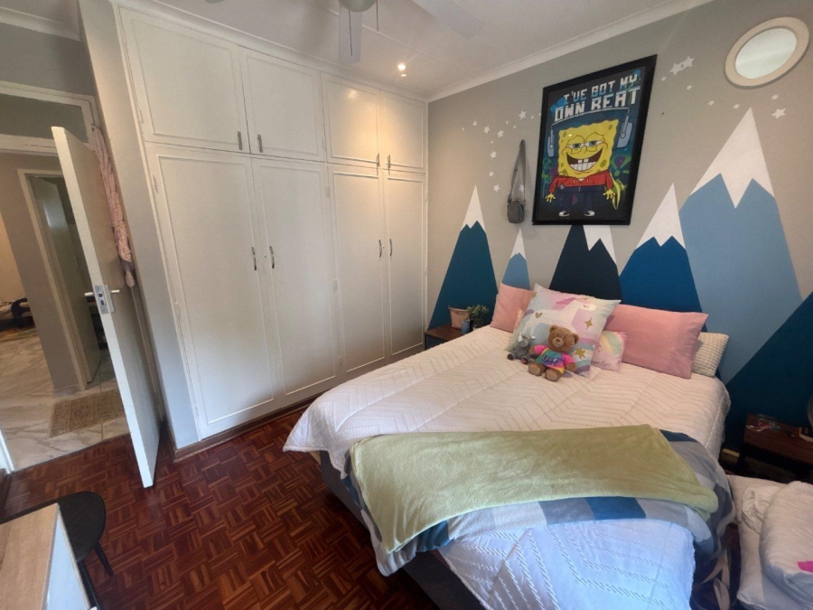 To Let 3 Bedroom Property for Rent in Kloof KwaZulu-Natal