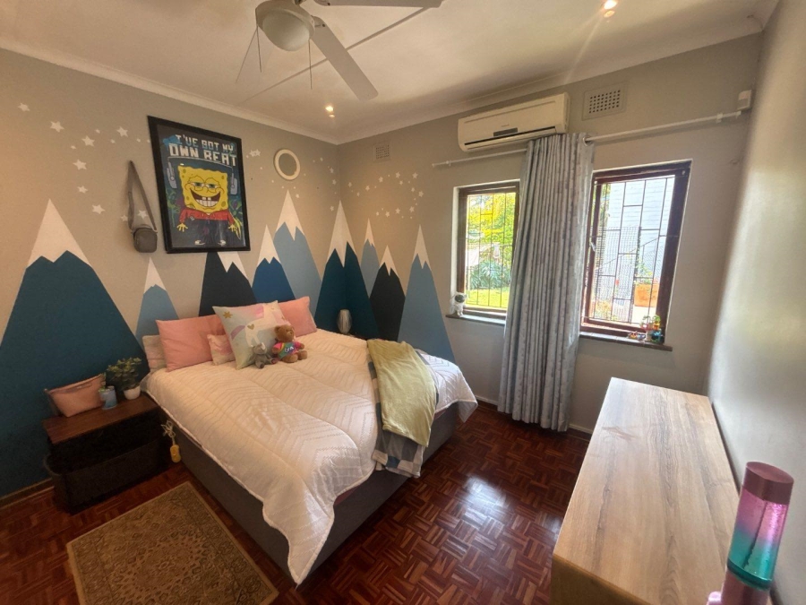 To Let 3 Bedroom Property for Rent in Kloof KwaZulu-Natal