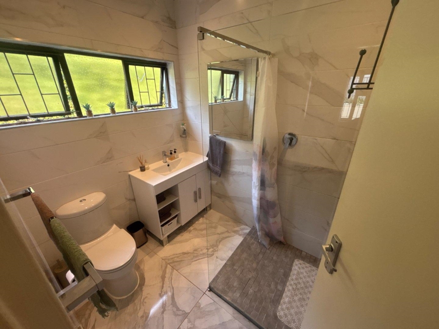 To Let 3 Bedroom Property for Rent in Kloof KwaZulu-Natal