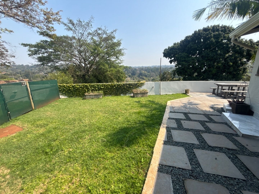 To Let 3 Bedroom Property for Rent in Kloof KwaZulu-Natal