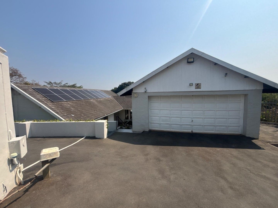 To Let 3 Bedroom Property for Rent in Kloof KwaZulu-Natal