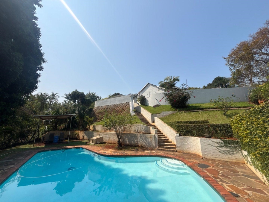 To Let 3 Bedroom Property for Rent in Kloof KwaZulu-Natal