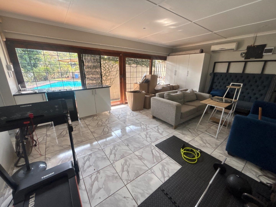 To Let 3 Bedroom Property for Rent in Kloof KwaZulu-Natal