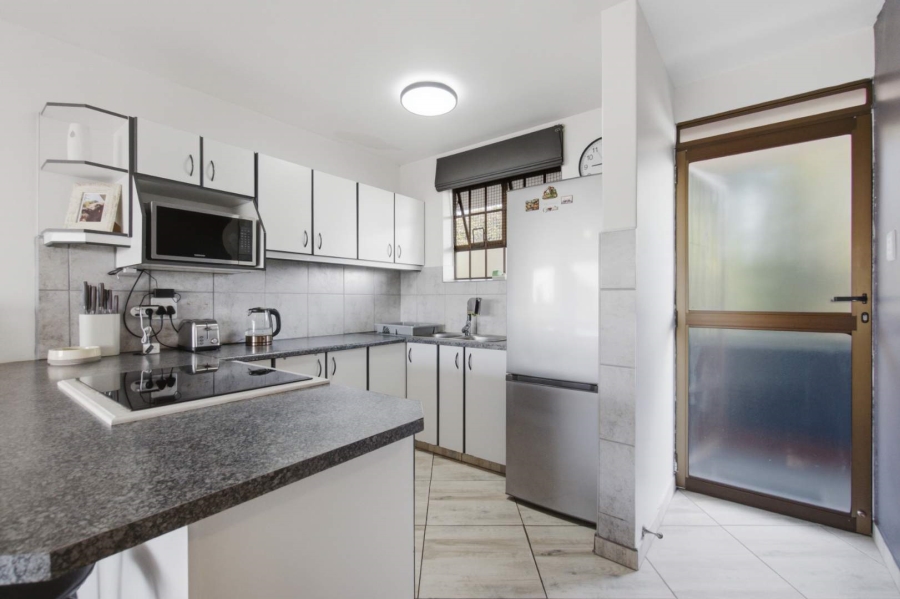 1 Bedroom Property for Sale in Amanzimtoti KwaZulu-Natal
