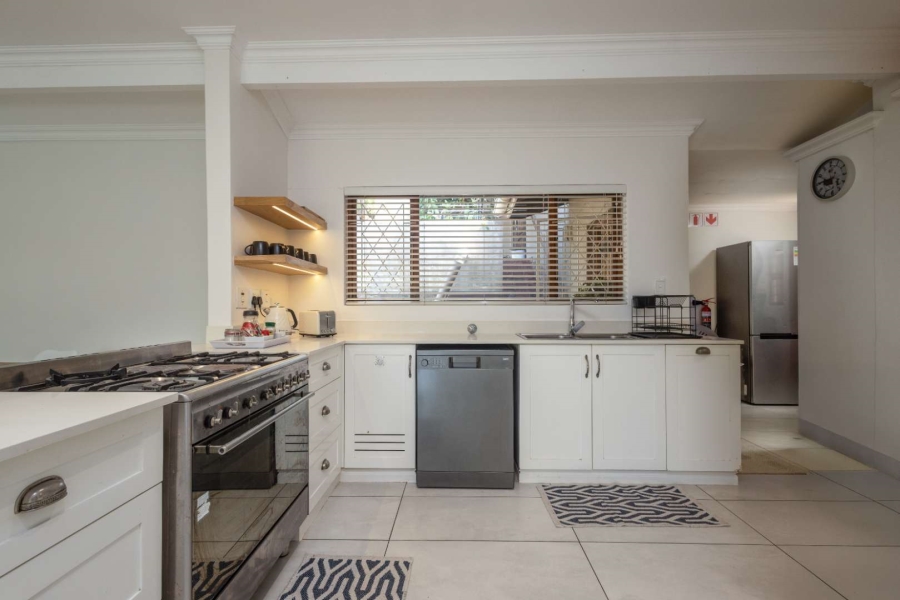 8 Bedroom Property for Sale in La Lucia KwaZulu-Natal