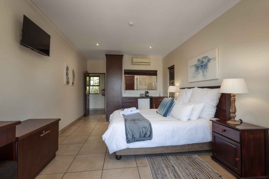 8 Bedroom Property for Sale in La Lucia KwaZulu-Natal