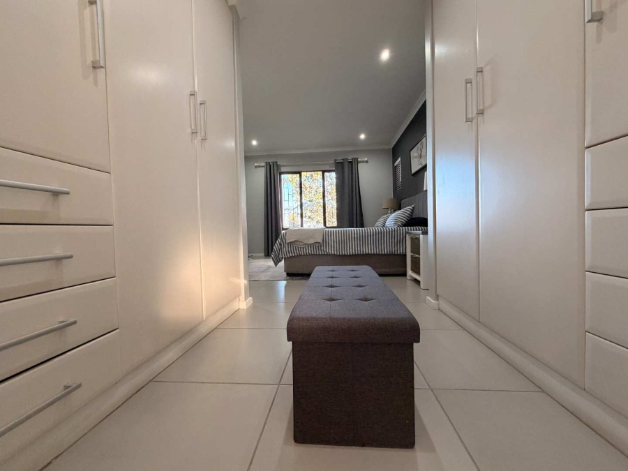 3 Bedroom Property for Sale in Wakenshaw Estate KwaZulu-Natal