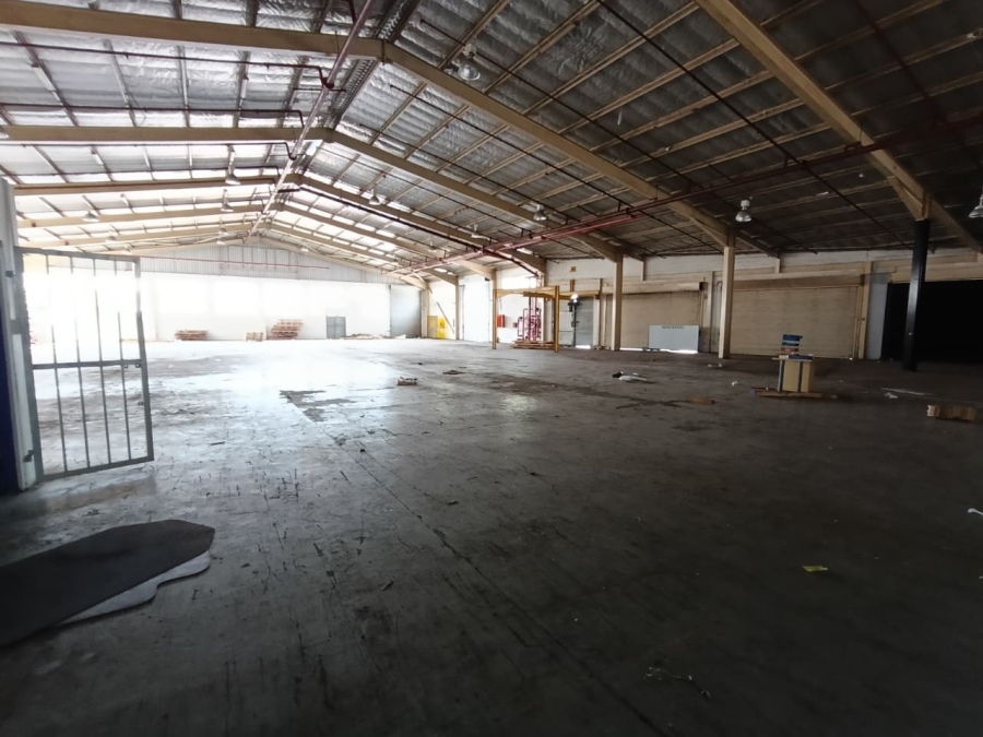 To Let Commercial Property for Rent in Westmead KwaZulu-Natal