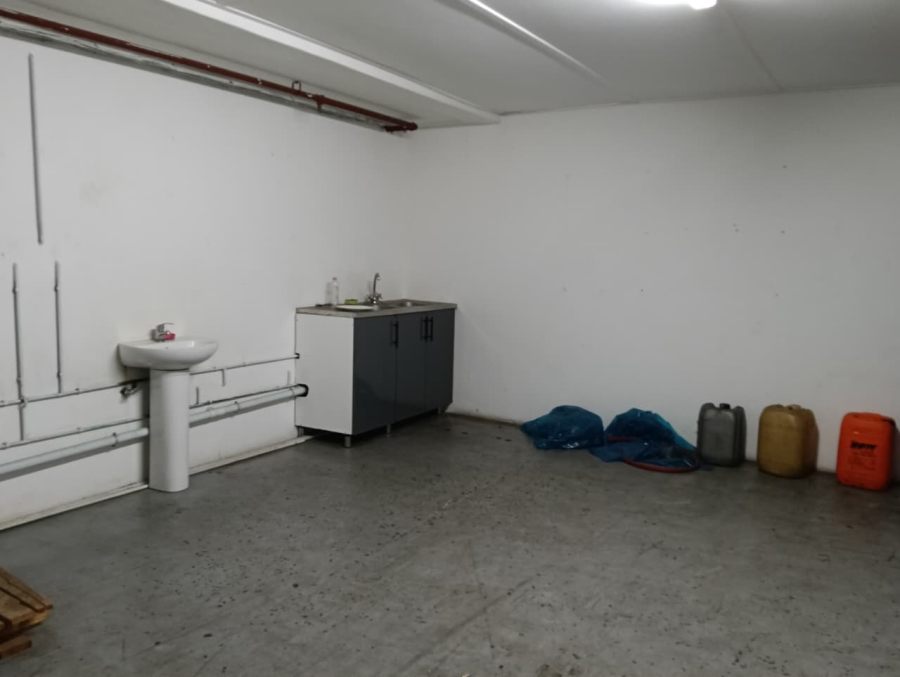 To Let Commercial Property for Rent in Westmead KwaZulu-Natal