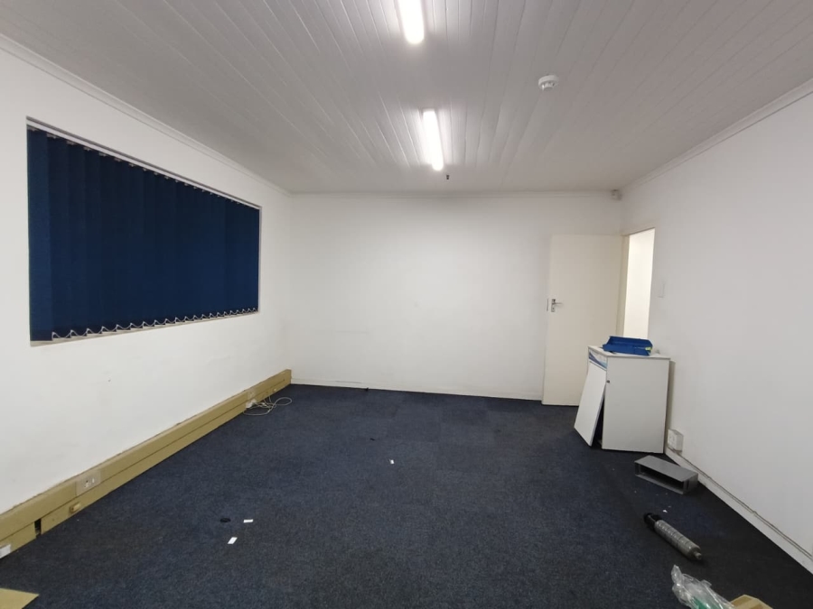 To Let Commercial Property for Rent in Westmead KwaZulu-Natal