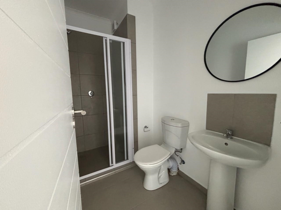 2 Bedroom Property for Sale in Waterfall KwaZulu-Natal
