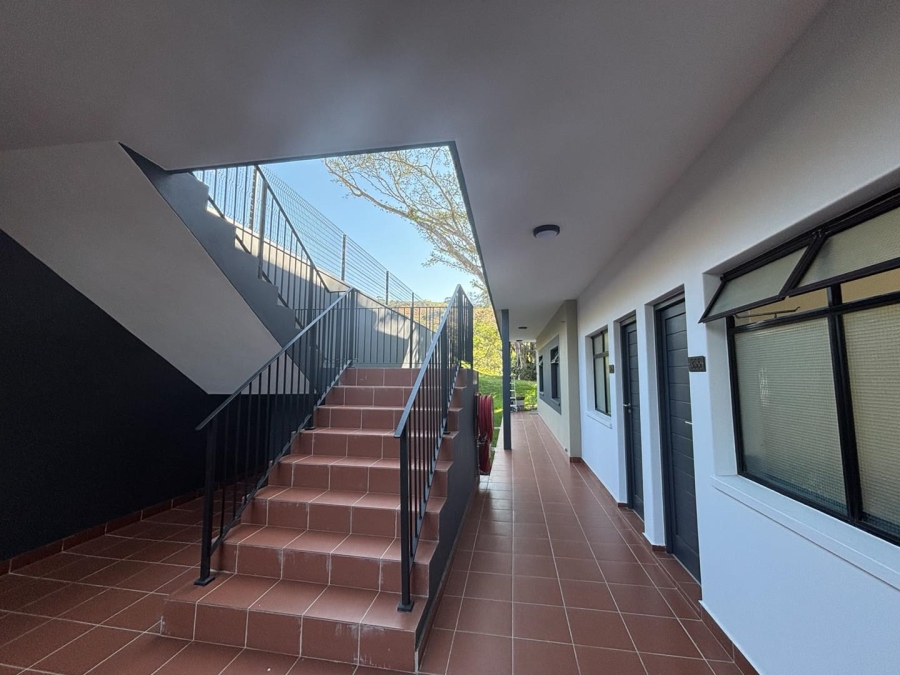 To Let 2 Bedroom Property for Rent in Waterfall KwaZulu-Natal