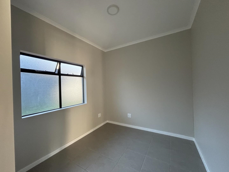 To Let 2 Bedroom Property for Rent in Waterfall KwaZulu-Natal
