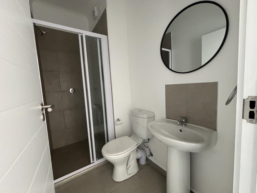 To Let 2 Bedroom Property for Rent in Waterfall KwaZulu-Natal