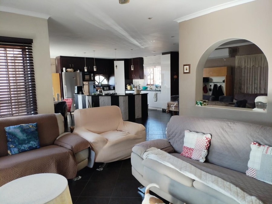 4 Bedroom Property for Sale in Glen Hills KwaZulu-Natal