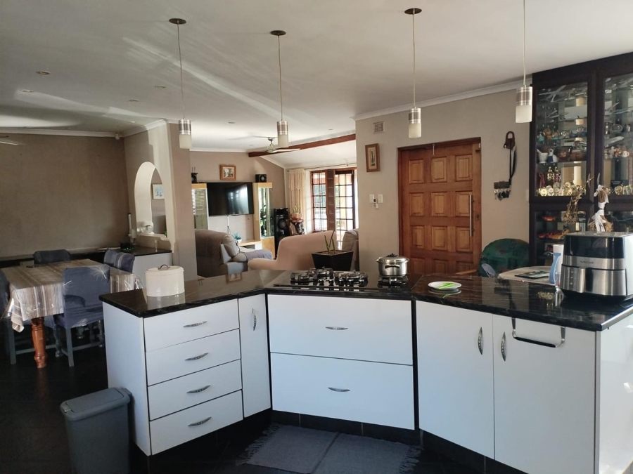 4 Bedroom Property for Sale in Glen Hills KwaZulu-Natal
