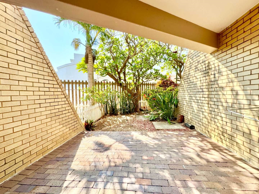 To Let 3 Bedroom Property for Rent in Umhlanga KwaZulu-Natal