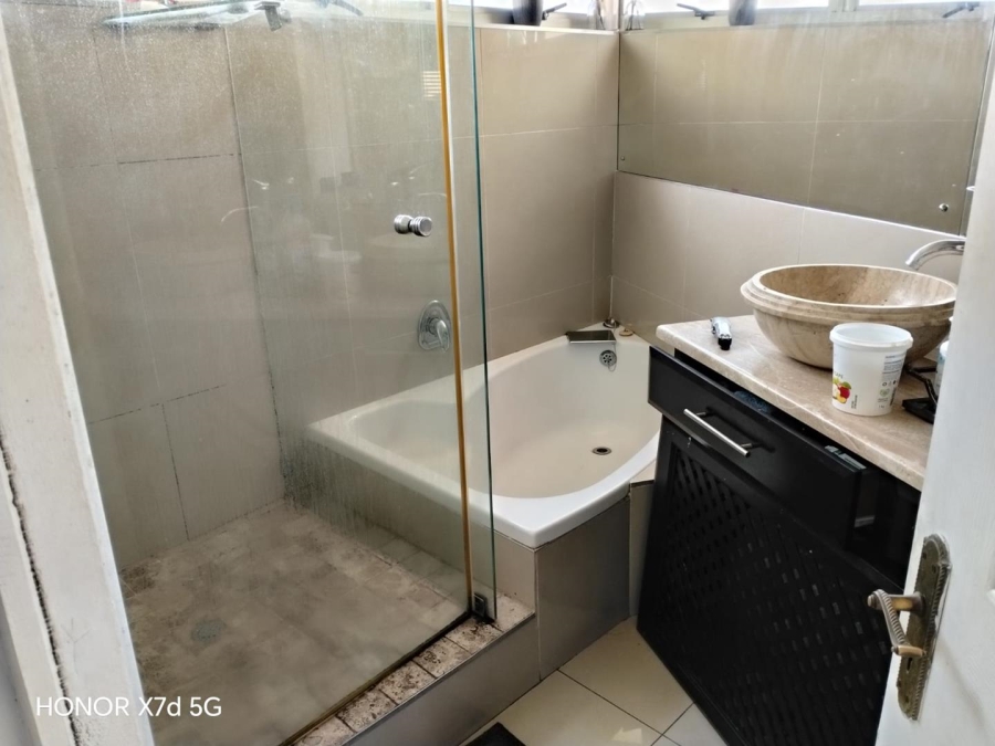 1 Bedroom Property for Sale in Point KwaZulu-Natal