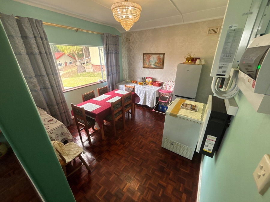 5 Bedroom Property for Sale in Dawncliffe KwaZulu-Natal