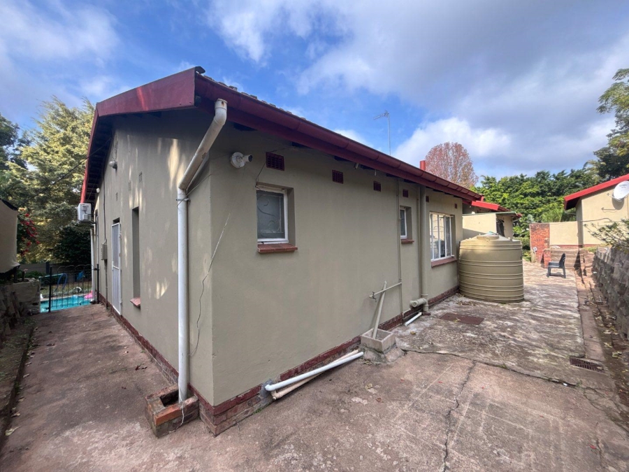 5 Bedroom Property for Sale in Dawncliffe KwaZulu-Natal