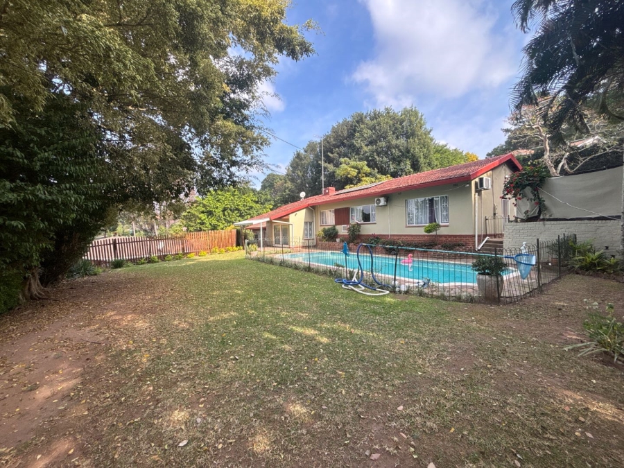 5 Bedroom Property for Sale in Dawncliffe KwaZulu-Natal