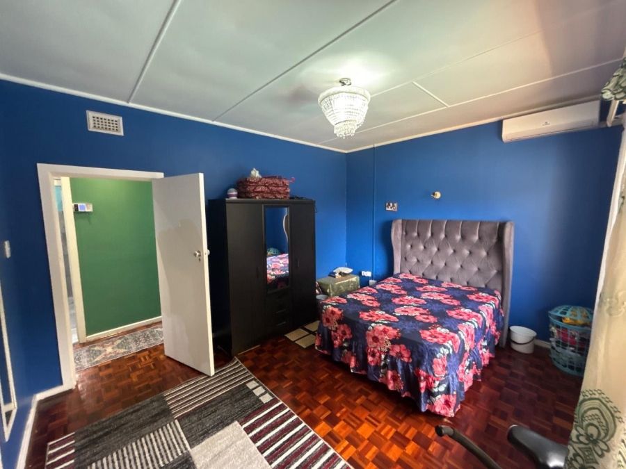 5 Bedroom Property for Sale in Dawncliffe KwaZulu-Natal