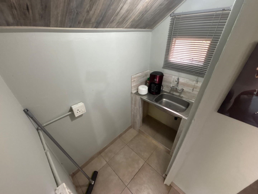 5 Bedroom Property for Sale in Dawncliffe KwaZulu-Natal