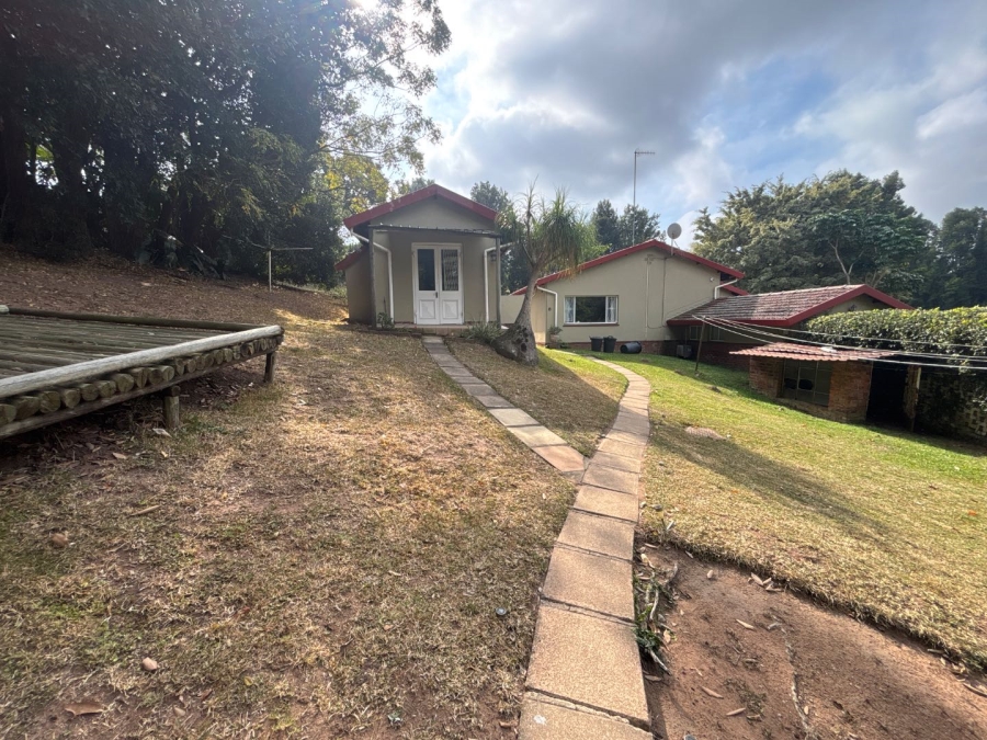5 Bedroom Property for Sale in Dawncliffe KwaZulu-Natal