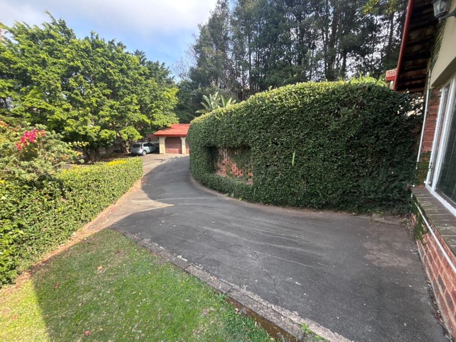 5 Bedroom Property for Sale in Dawncliffe KwaZulu-Natal