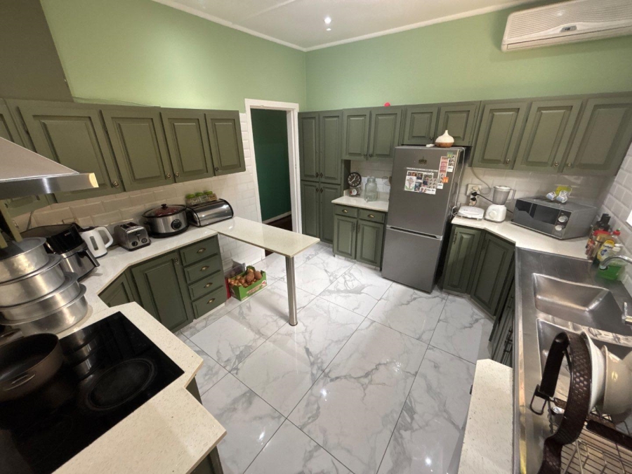 5 Bedroom Property for Sale in Dawncliffe KwaZulu-Natal