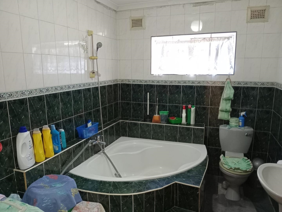 3 Bedroom Property for Sale in Brackenham KwaZulu-Natal