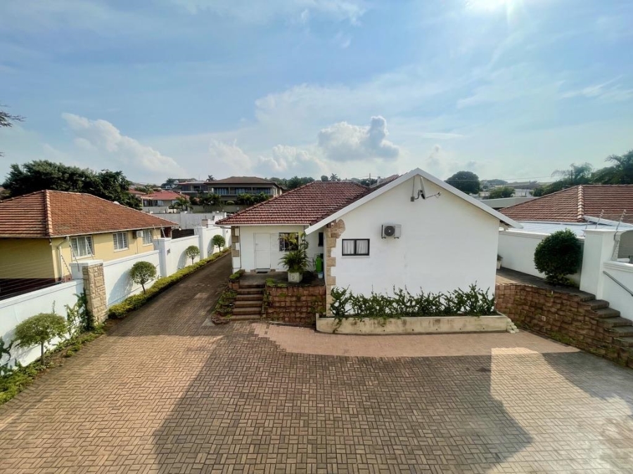 8 Bedroom Property for Sale in Durban North KwaZulu-Natal