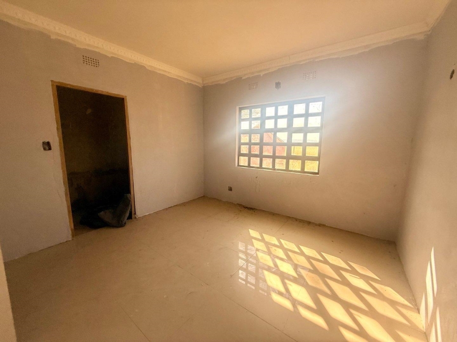 8 Bedroom Property for Sale in Vryheid KwaZulu-Natal