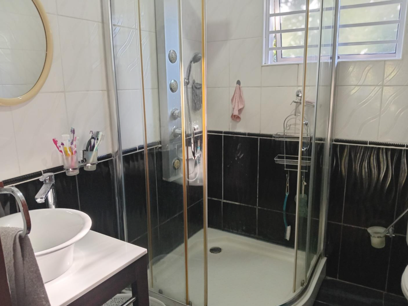 6 Bedroom Property for Sale in Leisure Bay KwaZulu-Natal