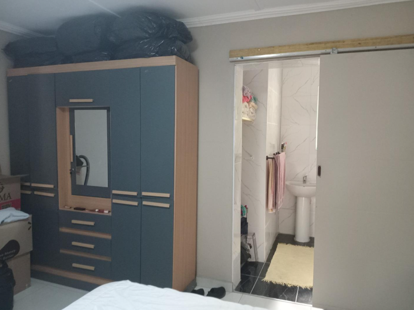 6 Bedroom Property for Sale in Leisure Bay KwaZulu-Natal