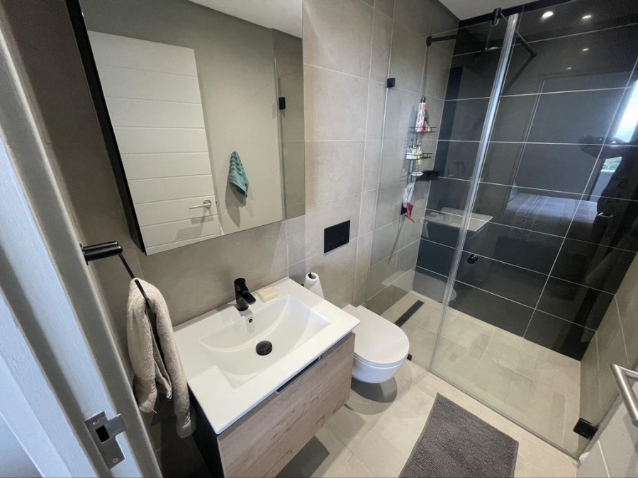 To Let 2 Bedroom Property for Rent in La Lucia KwaZulu-Natal