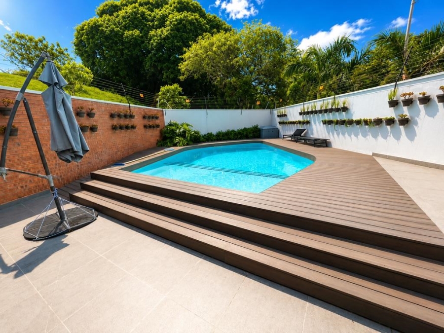 To Let 2 Bedroom Property for Rent in La Lucia KwaZulu-Natal