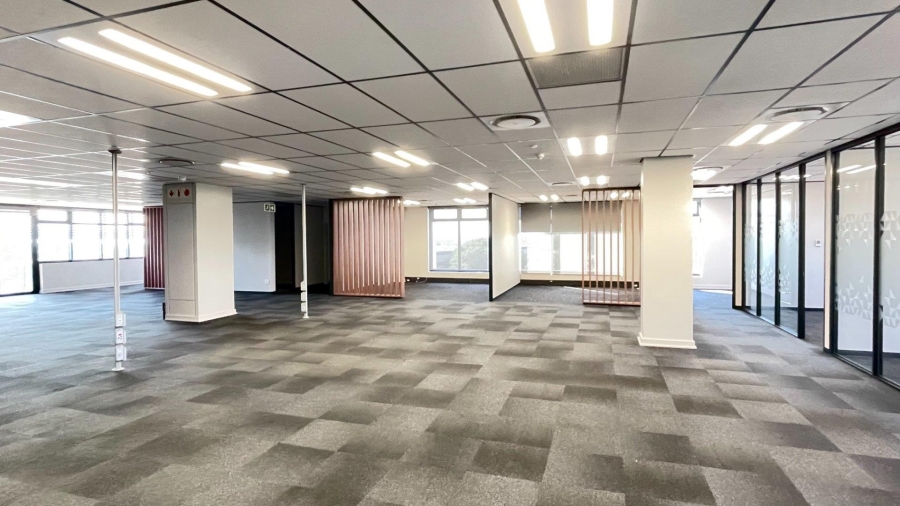 To Let Commercial Property for Rent in La Lucia KwaZulu-Natal