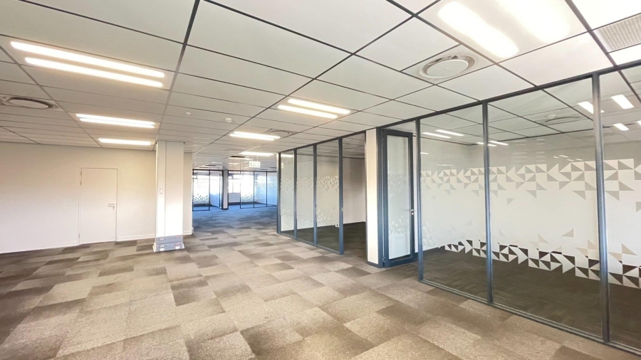 To Let Commercial Property for Rent in La Lucia KwaZulu-Natal