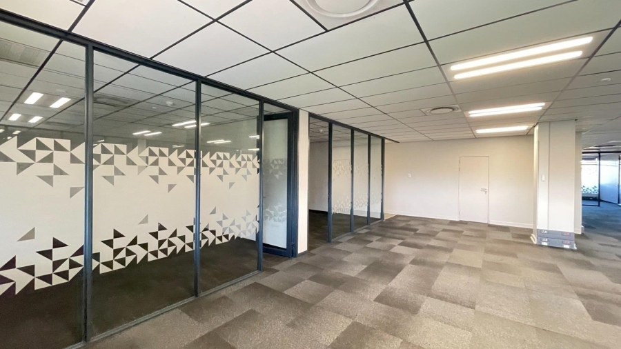 To Let Commercial Property for Rent in La Lucia KwaZulu-Natal
