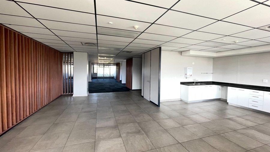 To Let Commercial Property for Rent in La Lucia KwaZulu-Natal