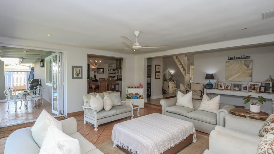 5 Bedroom Property for Sale in Mount Edgecombe KwaZulu-Natal