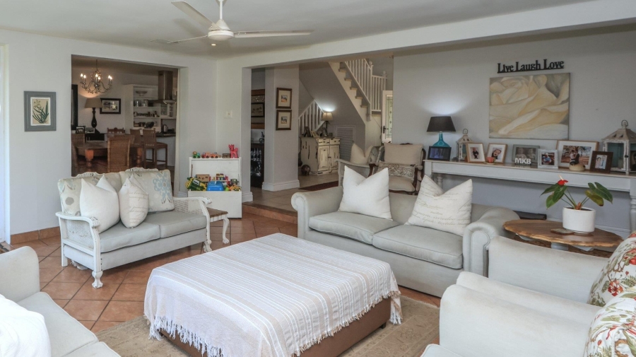 5 Bedroom Property for Sale in Mount Edgecombe KwaZulu-Natal
