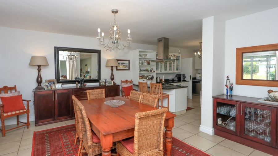 5 Bedroom Property for Sale in Mount Edgecombe KwaZulu-Natal