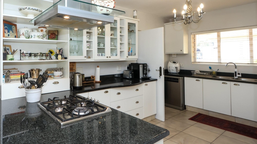 5 Bedroom Property for Sale in Mount Edgecombe KwaZulu-Natal