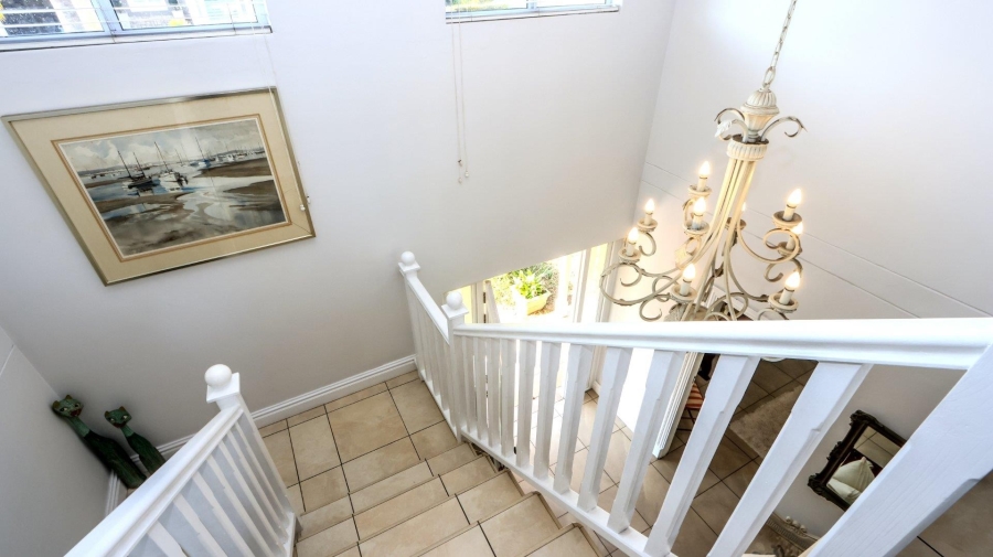 5 Bedroom Property for Sale in Mount Edgecombe KwaZulu-Natal