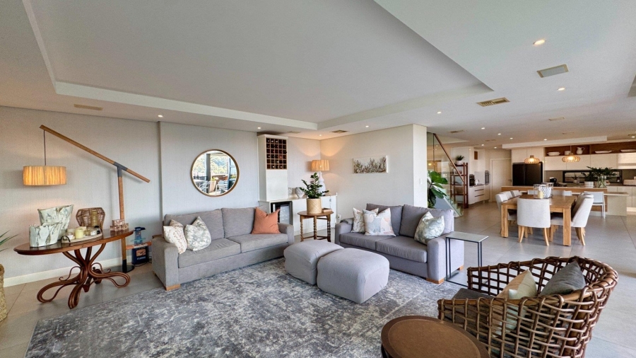 4 Bedroom Property for Sale in Umhlanga KwaZulu-Natal