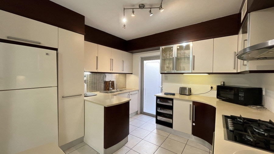 To Let 3 Bedroom Property for Rent in Umhlanga KwaZulu-Natal