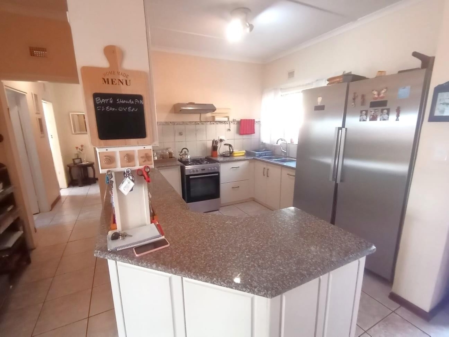 3 Bedroom Property for Sale in Port Edward KwaZulu-Natal